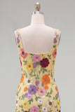 Robe de rentrée à la maison bodycon bodycon jaune à col carré avec broderie