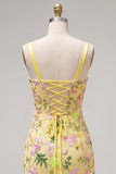 Robe de rentrée jaune bodycon, brodée à fleurs et volants, avec dentelle dans le dos