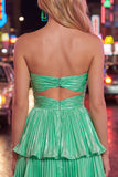 Robe de fin d’année à la maison verte métallique en ligne A plissée et découpée
