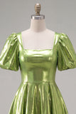 Robe de fin d’année jaune métallique ligne en A à col carré avec manches bouffantes