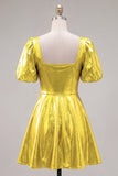 Robe de fin d’année jaune métallique ligne en A à col carré avec manches bouffantes
