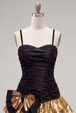Robe de balaise noire dorée à bretelles fines avec nœud