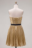 Robe dorée de la rentrée, plissée, plissée, brotellée et nœud de fin d’année