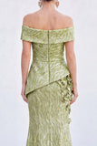 Robe de mère de la mariée sirène verte à décals, fleur et froncée, longue