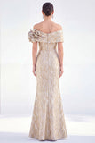 Robe longue de mère de la mariée sirène dorée aux épaules dénudées, avec des fleurs 3D
