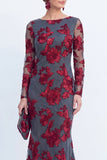 Robe longue de mère de la mariée à col bateau noir sirène avec une longue robe de la mariée avec broderies