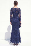 Robe longue de mère de la mariée à col bateau noir sirène avec une longue robe de la mariée avec broderies