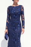 Robe longue de mère de la mariée à col bateau noir sirène avec une longue robe de la mariée avec broderies