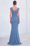 Robe de mère de la mariée en sirène fleurie bleue, col en V et longue, manches courtes