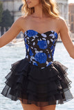 Robe de rentrée à étages fleurie A-line dorée et noire Sweetheart avec dentelle dans le dos