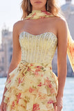 Robe de rentrée à la maison à la maison en perles florales à étages A-Line avec écharpe de col