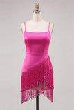Robe courte de rentrée à la maison avec bretelles courtes en satin fuchsia bodycon bretelles