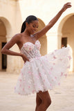Robe de rentrée à la maison en corset transparent lilas A-line avec appliques, corset transparent et dentelle dans le dos