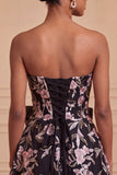 Robe de bal de la rentrée à la maison verte sauge brodée en A-line en dentelle perlée dans le dos avec un nœud