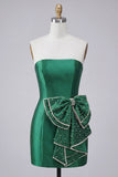 Robe de bal de la rentrée avec un nœud body-moulant vert foncé en dentelle perlée avec un nœud à la taille