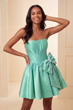 Robe de rentrée A-line en satin vert menthe sans bretelles en dentelle relevée dans le dos, corset de rentrée avec nœud