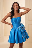 Robe de rentrée A-line en satin vert menthe sans bretelles en dentelle relevée dans le dos, corset de rentrée avec nœud