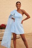 Robe de fin d’année bleu foncé en ligne A à une épaule avec cape latérale