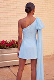 Robe de fin d’année bleu foncé en ligne A à une épaule avec cape latérale
