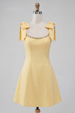 Robe de bal de la rentrée jaune clair à bretelles à perles et dentelle dans le dos