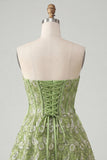 Robe de rentrée A-Line Corset vert Sweetheart Corset Sequins avec dentelle dans le dos