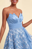 Robe de fin de bal bleu A-Line Sweetheart Shorts Back Back Homecoming avec ceinture