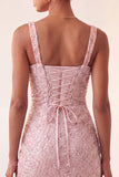 Robe de la rentrée à la maison avec des cols carrés bleu ciel, paillettes en dentelle relevée,