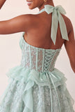 Robe de rentrée à la maison à col nu, ligne A-line vert menthe, corset transparent fleuri à volants, avec dentelle dans le dos