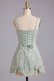 Robe de rentrée à la maison avec un nœud de rentrée carrée sauge poussiéreuse à col carré jacquard en dentelle florale dans le dos