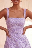 Robe de rentrée à la maison avec un nœud de rentrée carrée sauge poussiéreuse à col carré jacquard en dentelle florale dans le dos