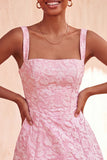 Robe de rentrée à la maison avec un nœud de rentrée carrée sauge poussiéreuse à col carré jacquard en dentelle florale dans le dos