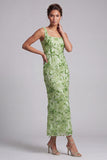 Robe de la mère de la mariée à col carré à col carré perlé en perles de sirène