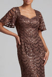 Sirène bleu marine scintillante Manches flottantes Sequins Robe midi de la mère de la mariée avec fente