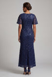 Sirène bleu marine scintillante Manches flottantes Sequins Robe midi de la mère de la mariée avec fente