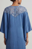 Robe midi midi Blue Hand Of the Bride à col rond à fourreau bleu avec paillettes