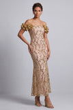 Robe midi de la mère de la mariée avec des paillettes rose dénudée