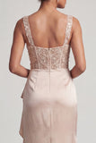 Corset Sirène Blanche Sequins Froncés Robe Midi Mère de la Mariée avec Volants
