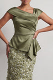 Robe midi de la mère de la mariée à fleurs asymétriques asymétriques de sirène