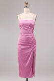 Robe midi à bretelles fines en satin fuchsia avec sirène et fente