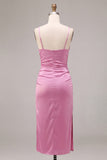 Robe midi à bretelles fines en satin fuchsia avec sirène et fente