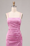 Robe midi à bretelles fines en satin fuchsia avec sirène et fente