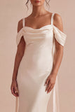 Robe midi sirène légère, champagne froid, froncés et froncés
