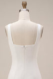 Petite robe blanche bodycon col carré avec des fleurs 3D