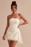 Robe blanche bodycon florales sans bretelles avec ceinture
