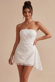 Robe blanche bodycon florales sans bretelles avec ceinture