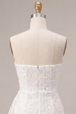 Robe blanche bodycon florales sans bretelles avec ceinture