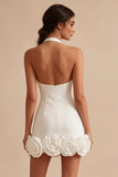 Robe blanche moulante à col nu, petite robe blanche sans dos avec des fleurs 3D
