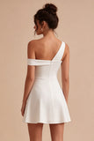 Petite robe blanche ligne A à une épaule