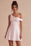 Petite robe blanche ligne A à une épaule