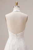 Petite robe blanche à col nu à col nu